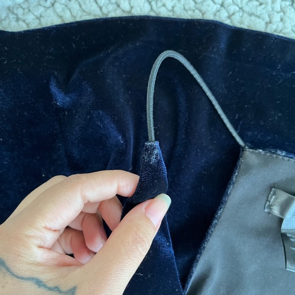 Blue velvet tank top. Size Small. - Picture 5 of 7